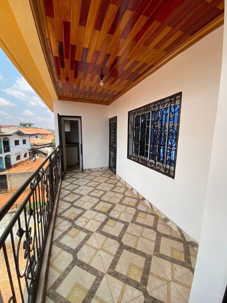 Appartement à  louer, Ekoumdoum, Yaoundé 