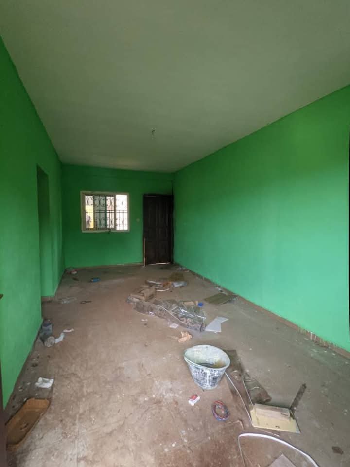 Studio à louer, à Biyemassi, Yaoundé 