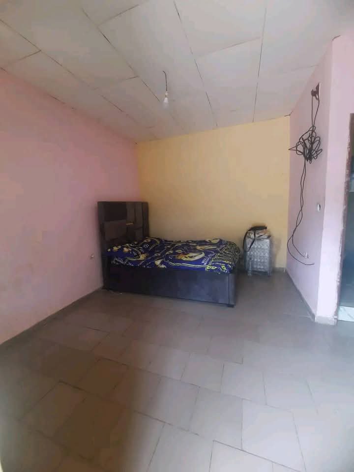 Chambre moderne à louer, Nsam, Yaoundé 