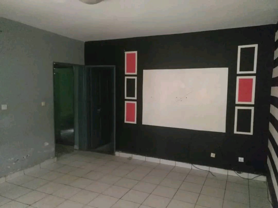 Appartement à louer, Essos, Yaoundé  