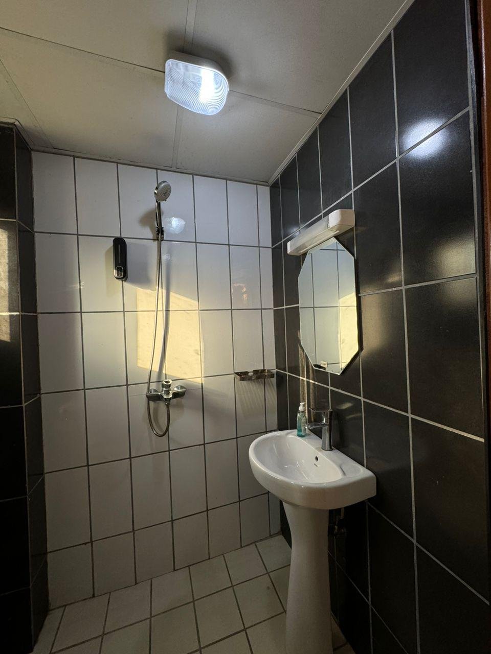 Appartement meublé à louer, Bonapriso, Douala 