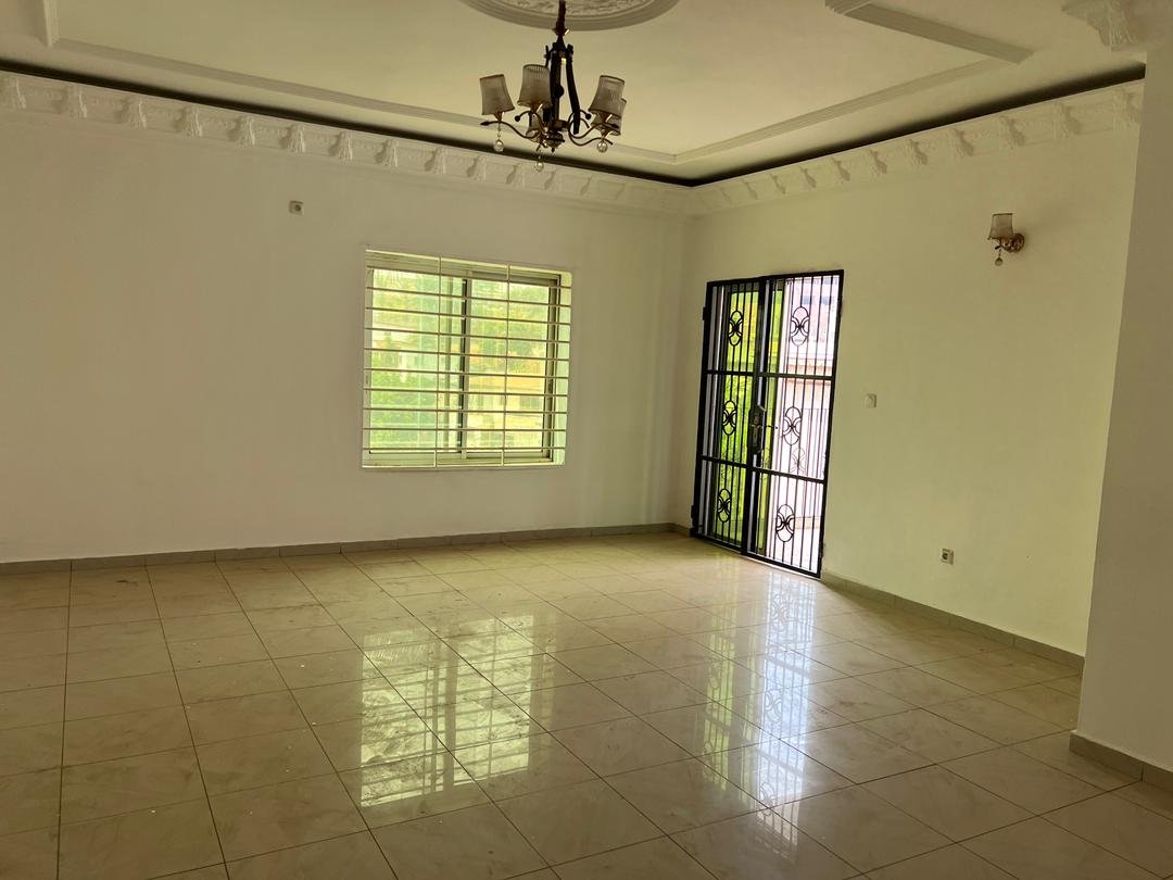 Appartement à louer, Bastos, Yaoundé 