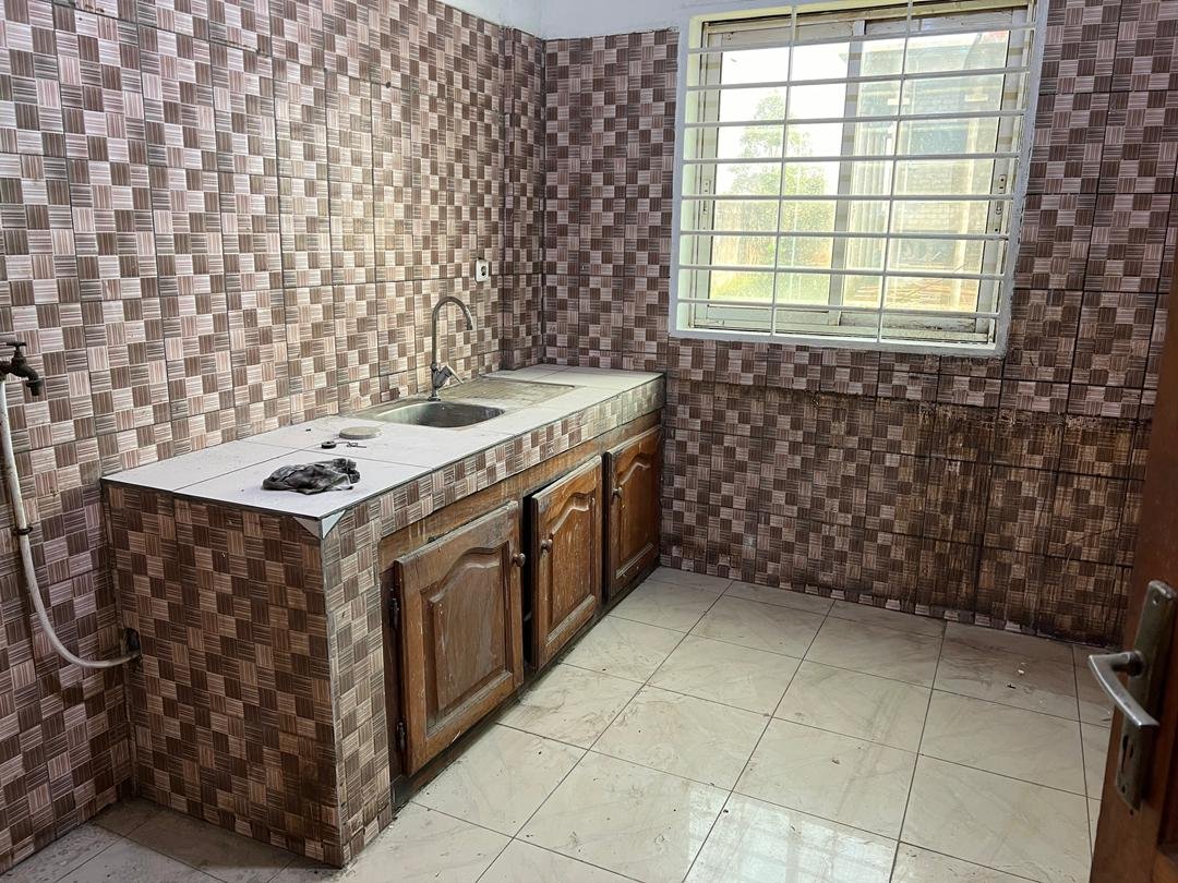 Appartement à louer, Bastos, Yaoundé 