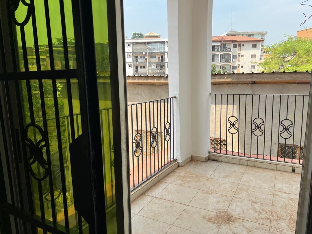 Appartement à louer, Bastos, Yaoundé 