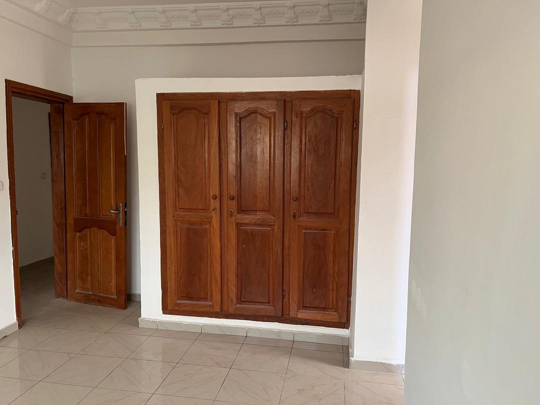 Appartement à louer, Bastos, Yaoundé 