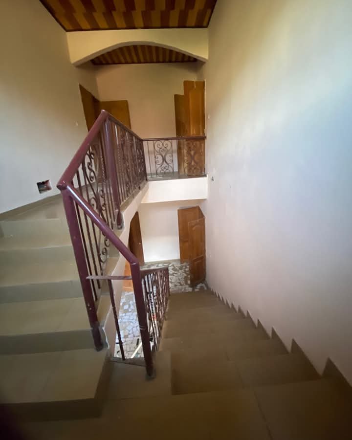 Appartement à louer, Oyom-Abang, Yaoundé 