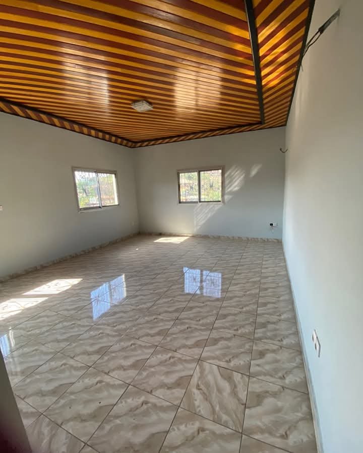 Appartement à louer, Oyom-Abang, Yaoundé 