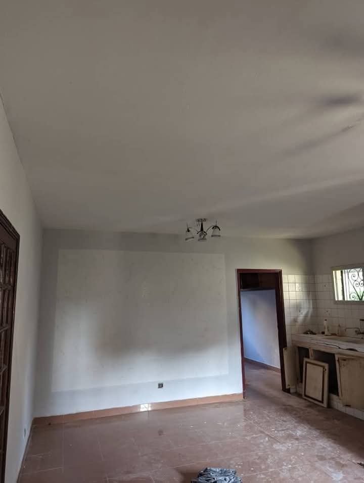 Duplex à louer, Bonamoussadi, Douala
