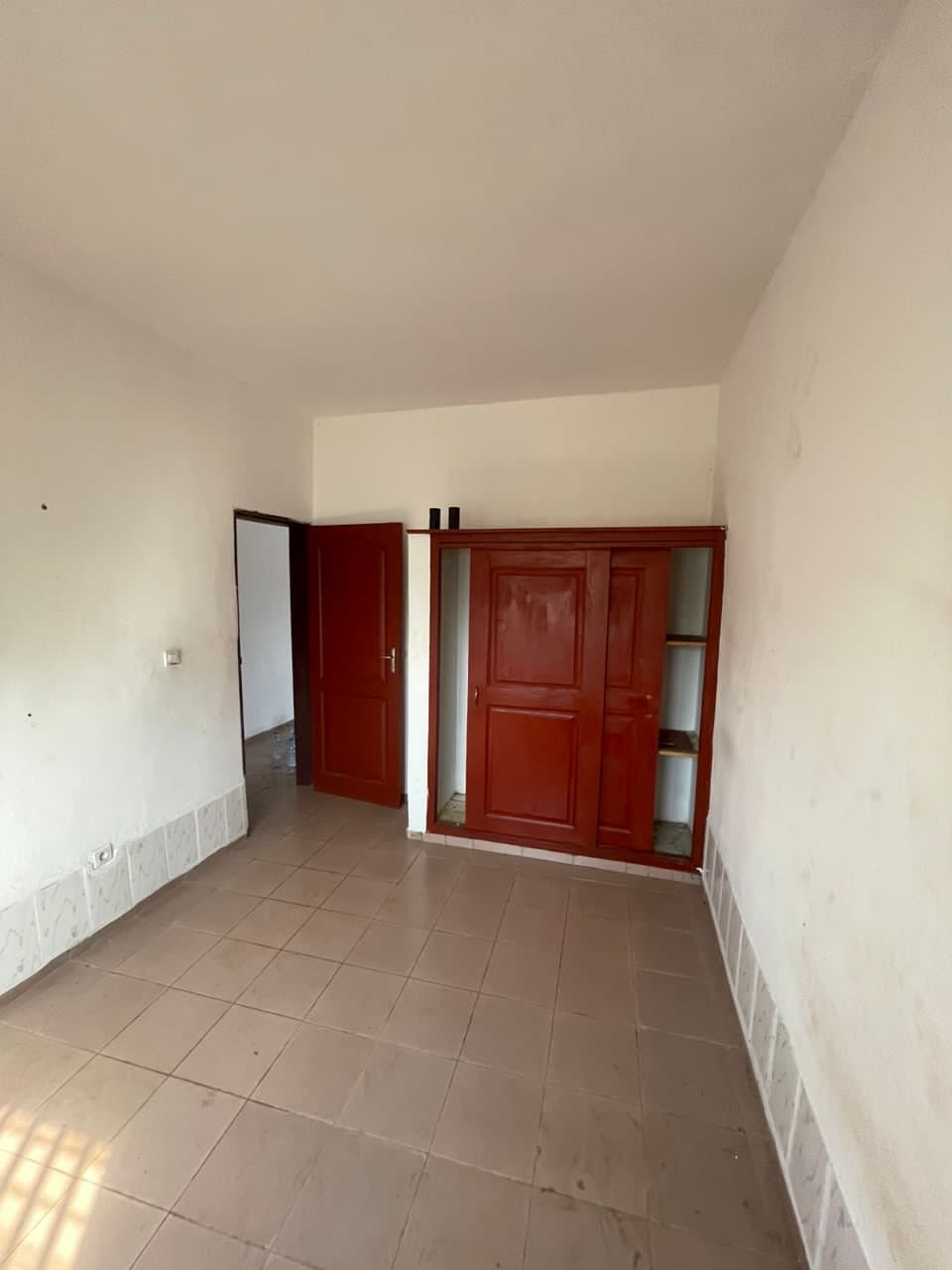 Studio à louer, Ngousso, Yaoundé 
