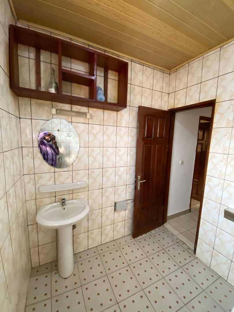 Appartement à louer, Obobogo, Yaoundé 