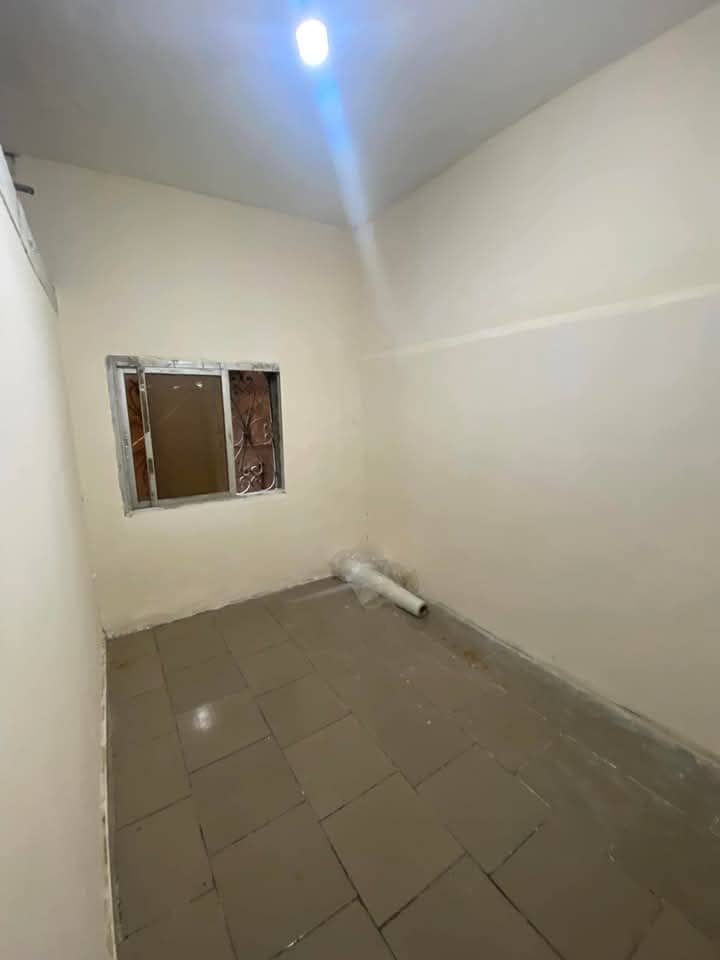 Studio à louer, Efoulan, Yaoundé 