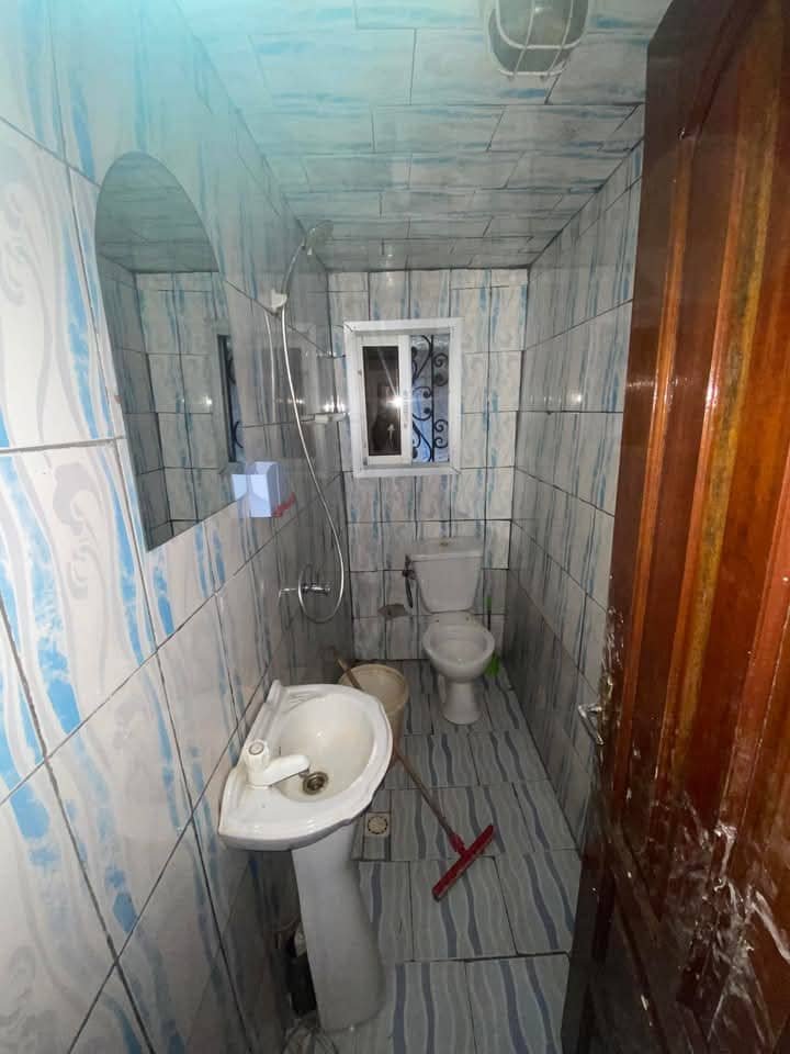 Studio à louer, Efoulan, Yaoundé 