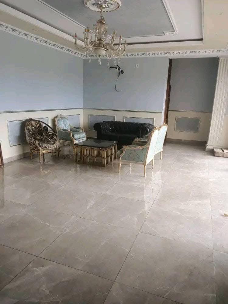 Manoir à louer, Bastos, Yaoundé   