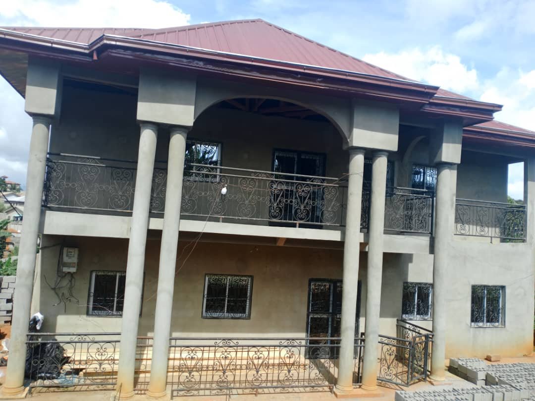 Duplex titré à vendre à simbock, Yaoundé 