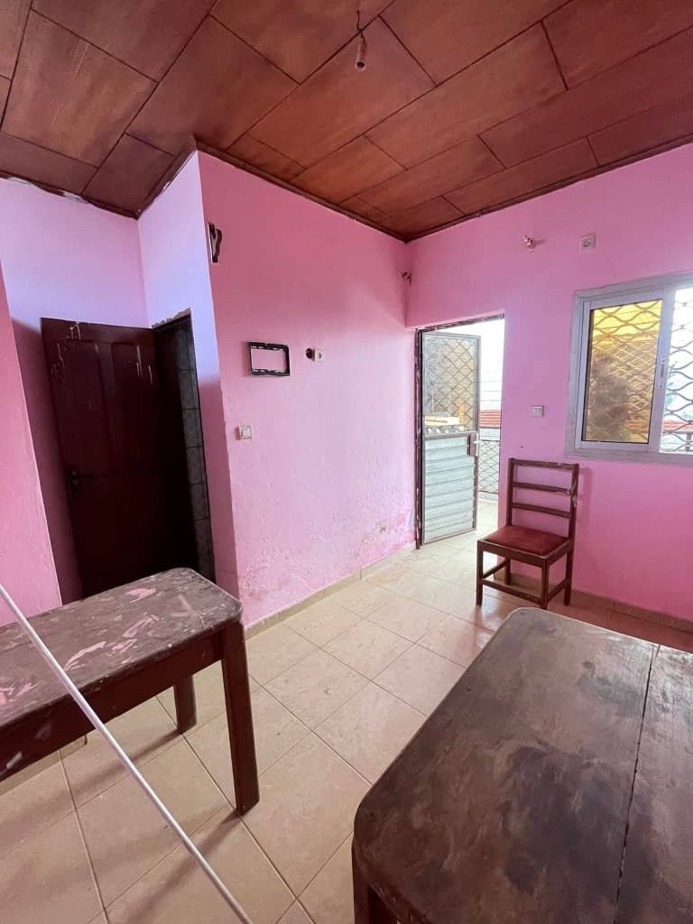 Chambre moderne à louer, Emana, Yaoundé 