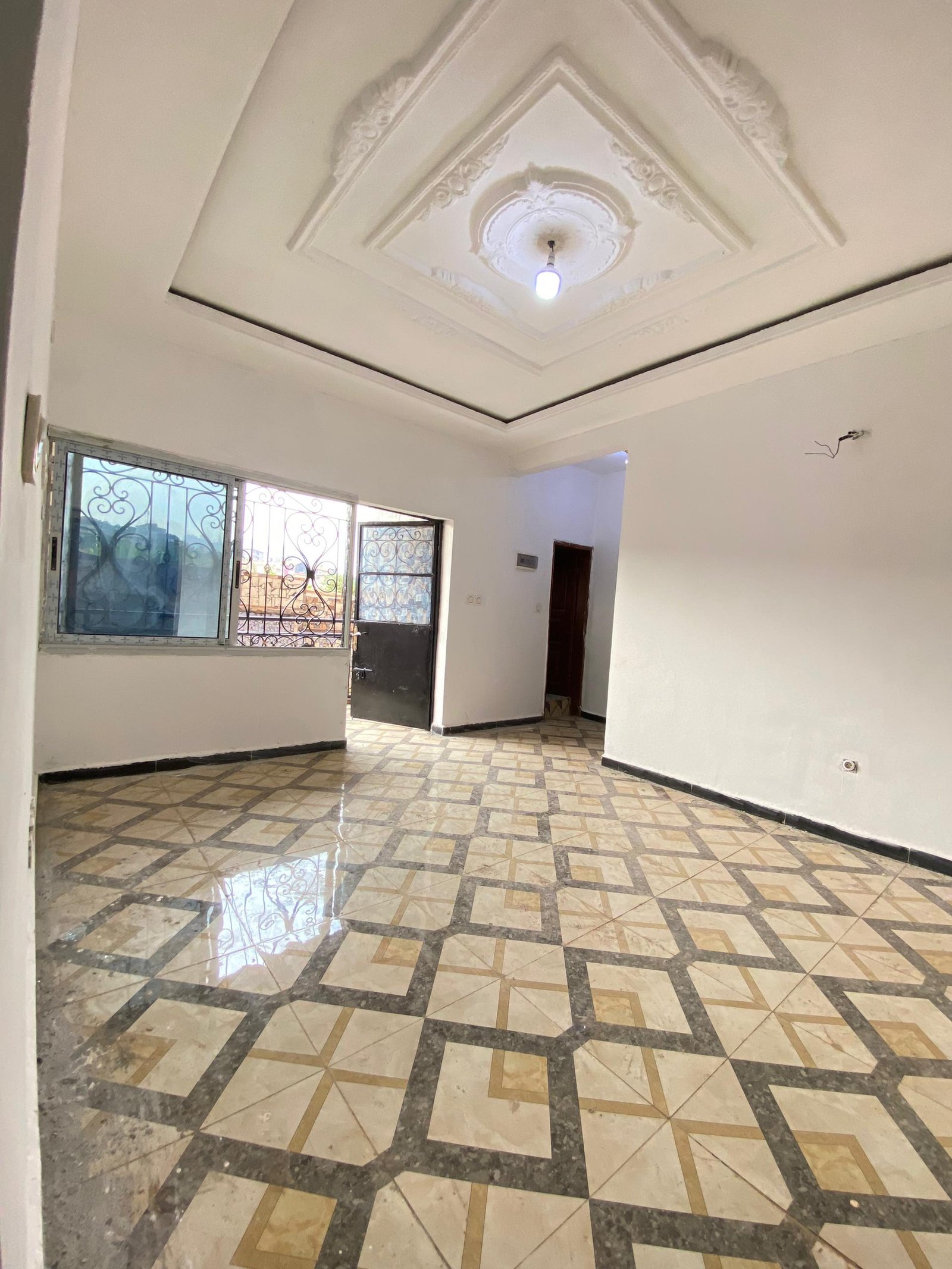 Appartement haut standing à louer, Biyemassi, Yaoundé 