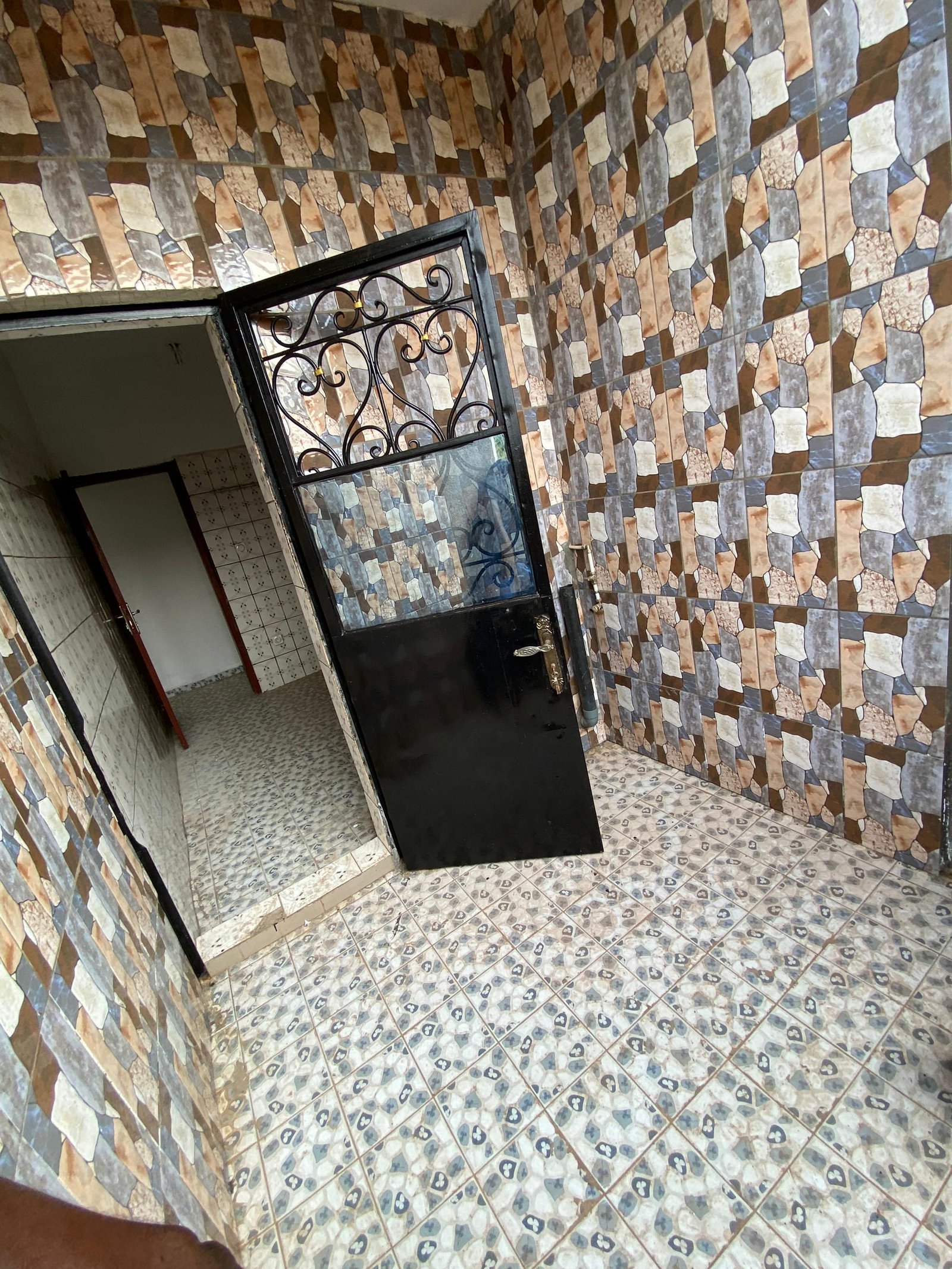 Appartement haut standing à louer, Biyemassi, Yaoundé 