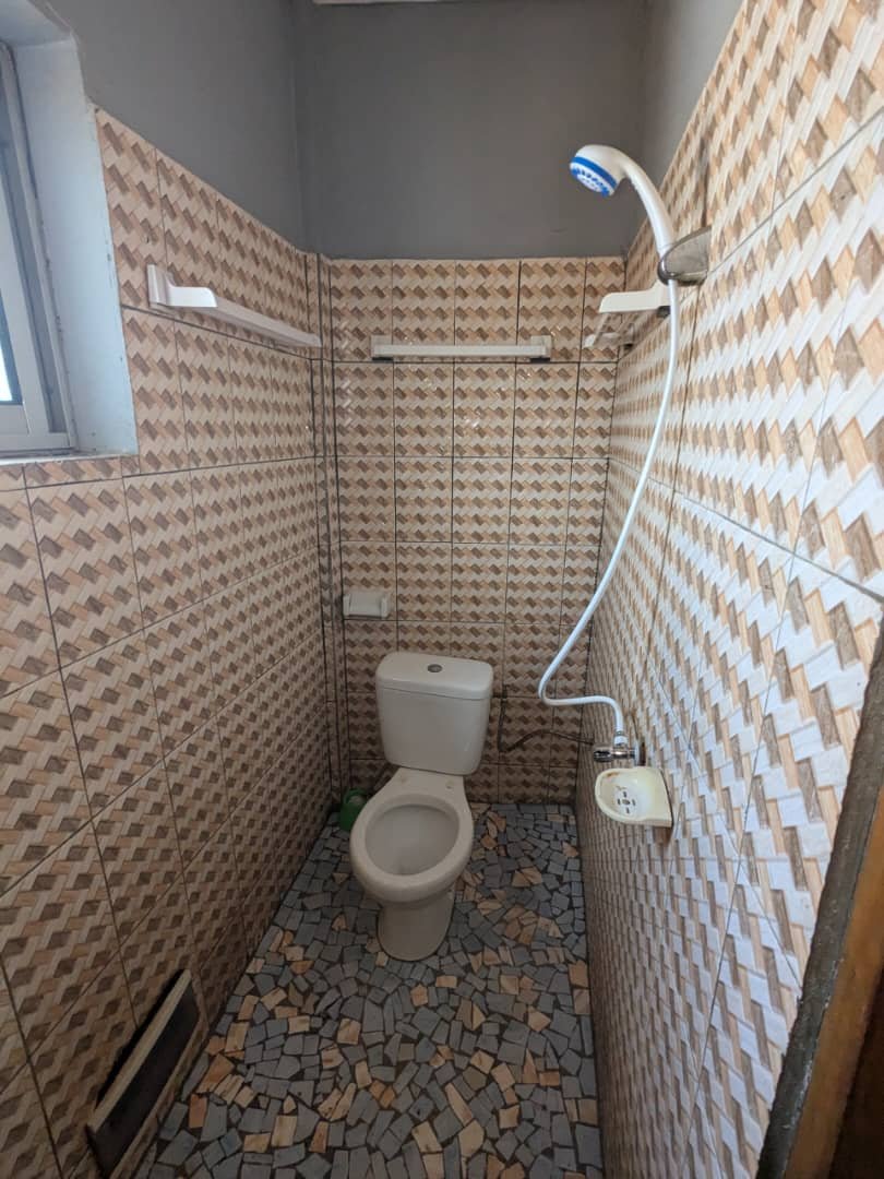 Studio moderne à louer, Emana, Yaoundé  