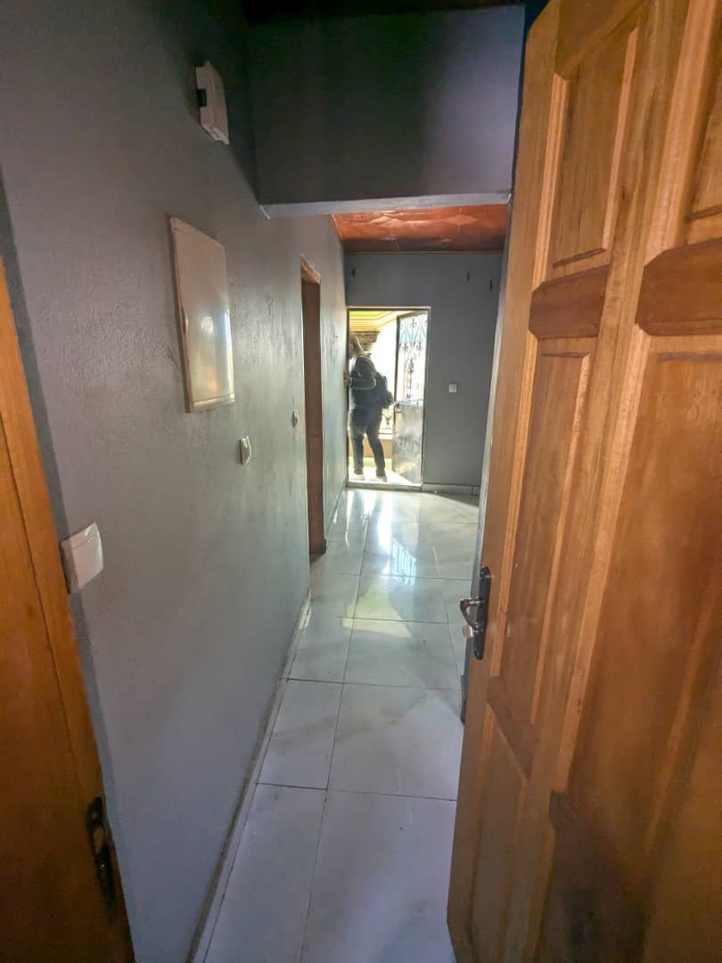 Studio moderne à louer, Emana, Yaoundé  