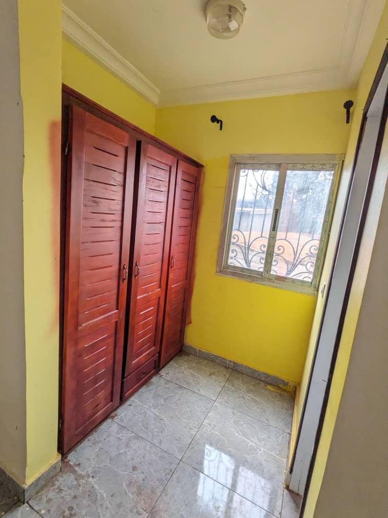Appartement a louer, à  Odza, Yaoundé 