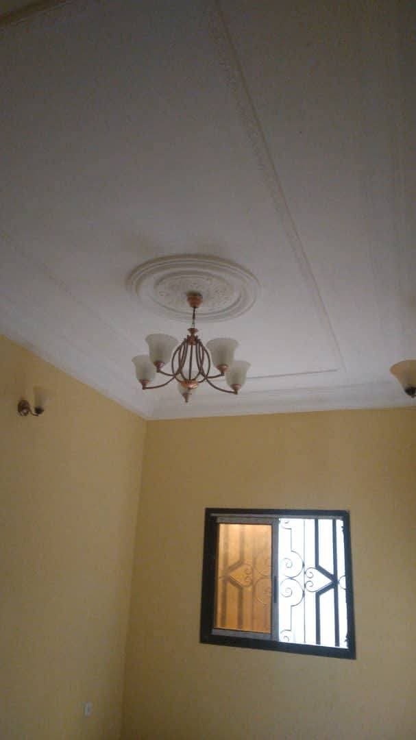 Studio moderne à louer, Mimboman, Yaoundé  