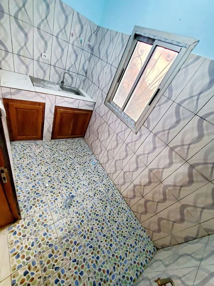 Studio moderne à louer, Nsimeyong, Yaoundé 