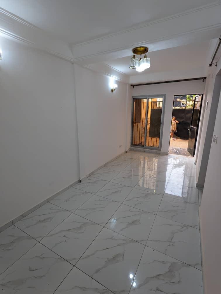 Studio à louer, Olembe, Yaoundé 