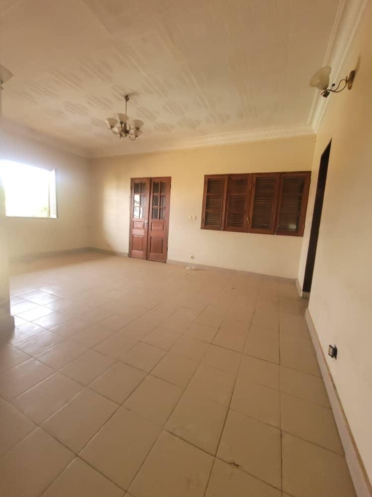 Appartement à louer, Nsam escale, Yaoundé 