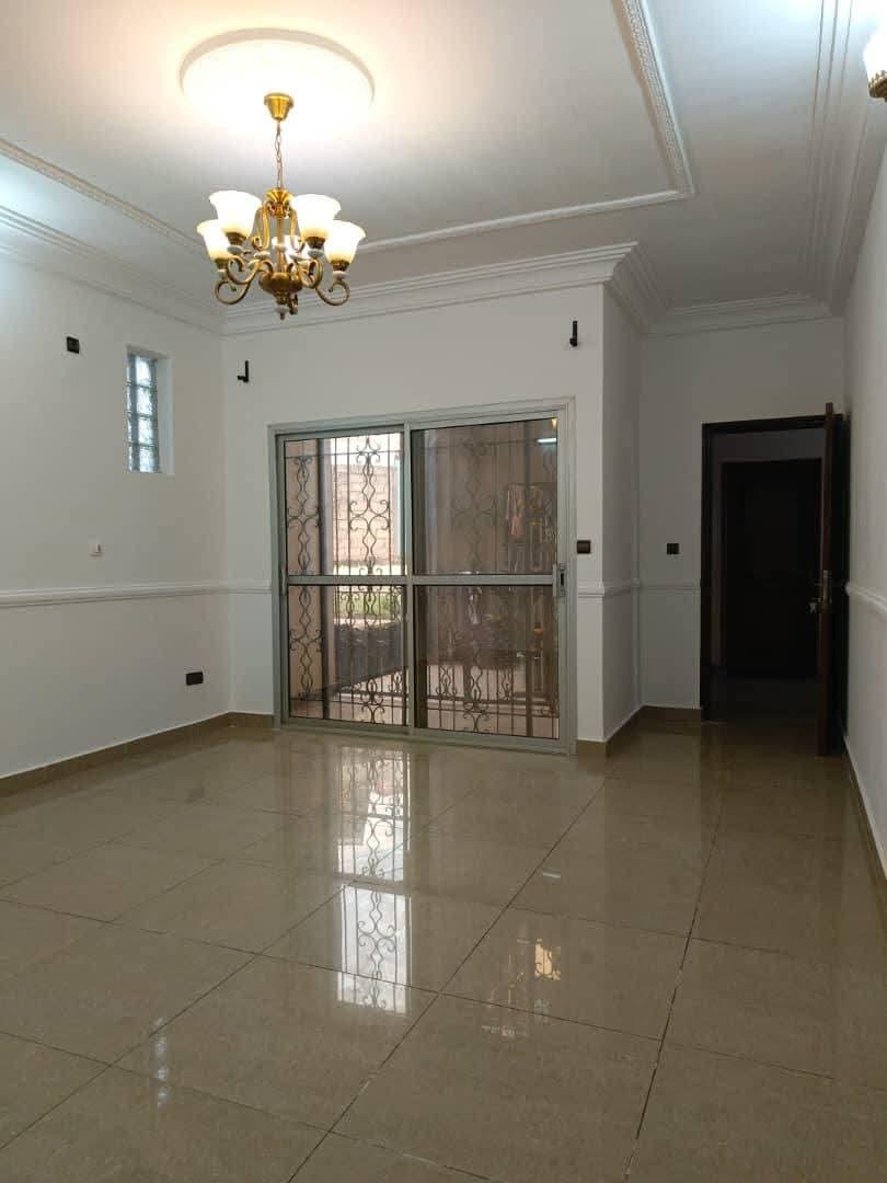 Studio à louer, Ngousso, Yaoundé 