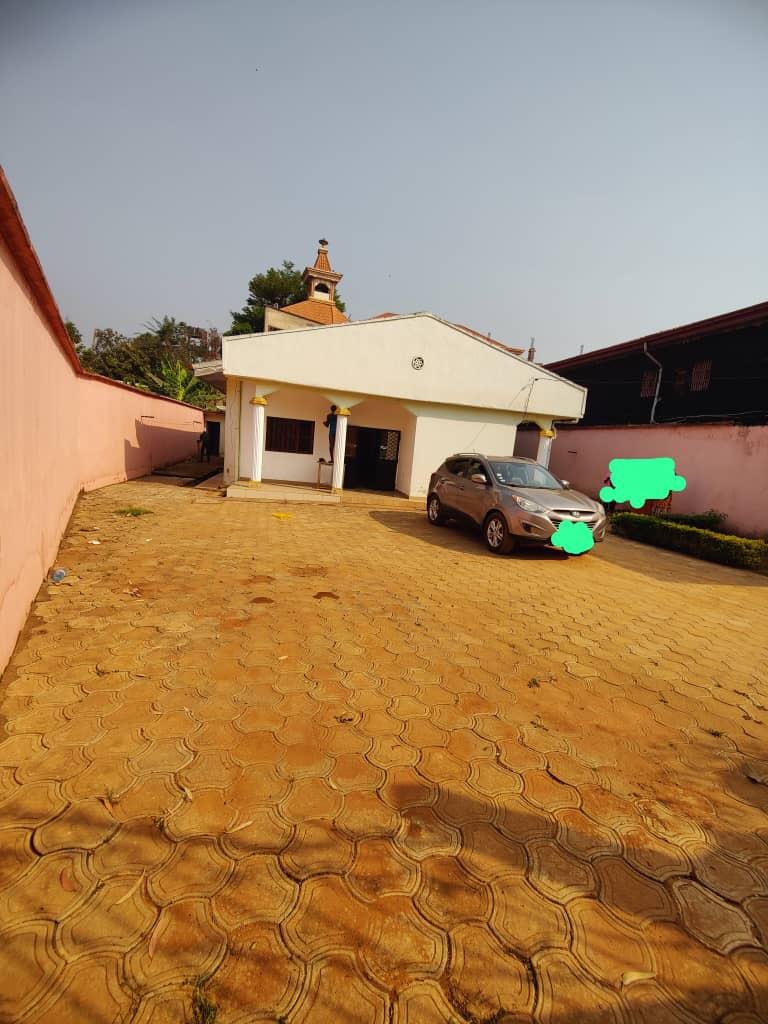 Villa à louer, Emana, Yaoundé 