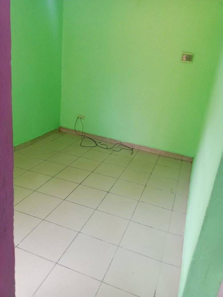 Studio moderne à louer, Fougerole, Yaoundé 