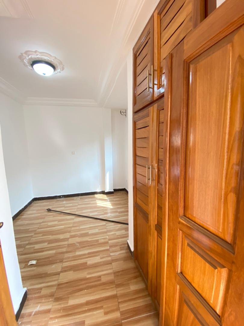Appartement Haut Standing à louer, Damas, Yaoundé  