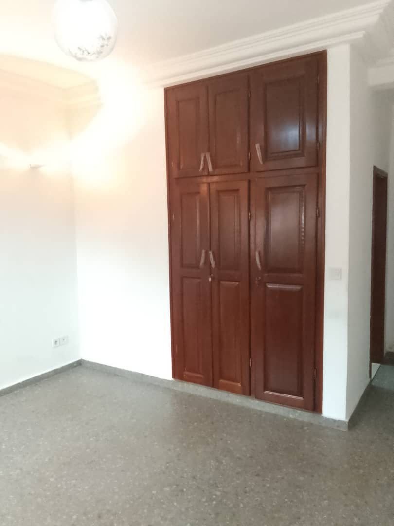 Appartement à louer, Emana, Yaoundé 