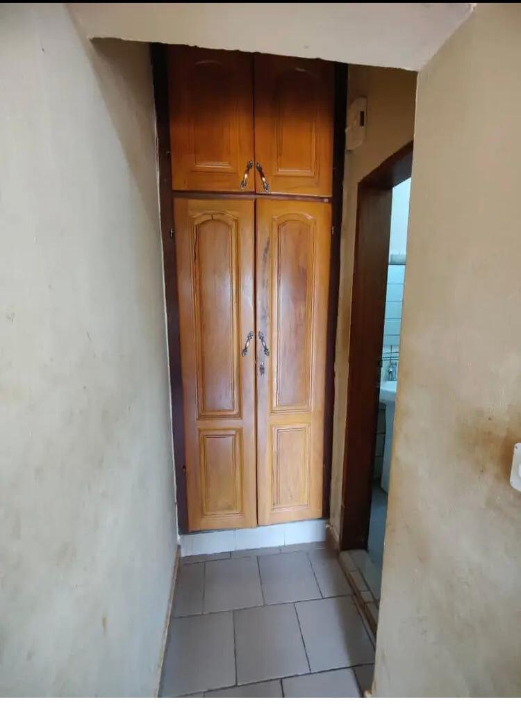 Grande chambre moderne à louer, Messassi, Yaoundé 
