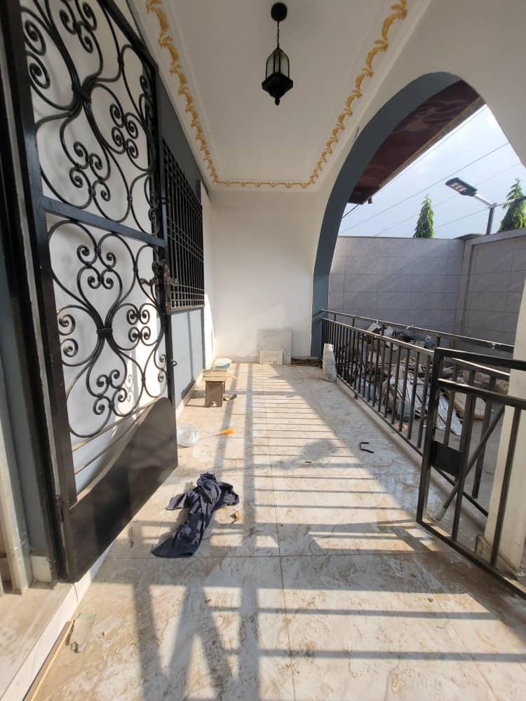 Villa à louer, Nsimeyong, Yaoundé 