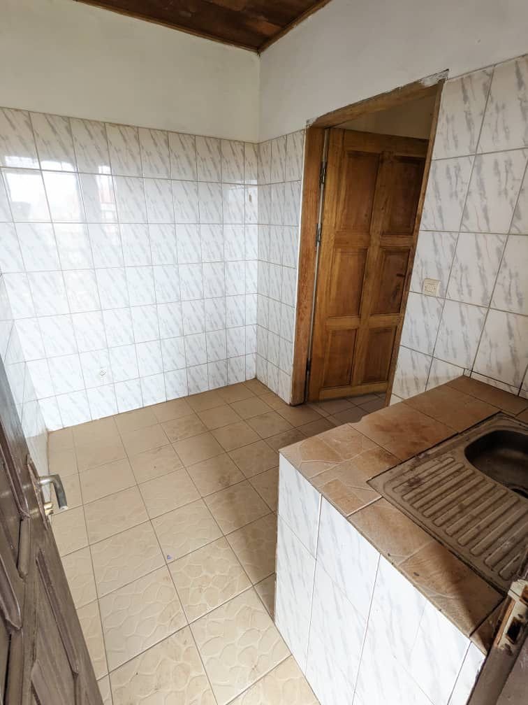 Appartement à louer, fougerole, Yaoundé 