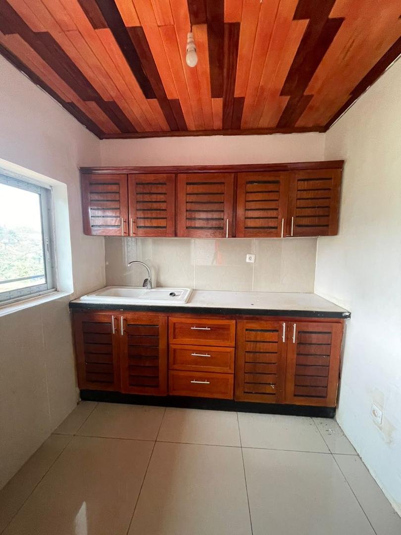 Appartement à louer, Fougerole, Yaoundé 