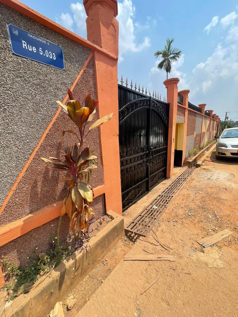 Villa à louer, Titi garage, Yaoundé 
