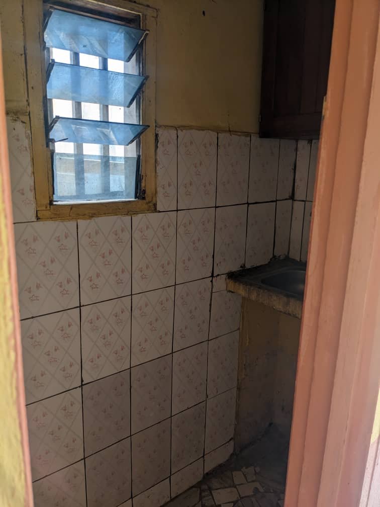 Chambre moderne à louer, Mvan, Yaoundé 