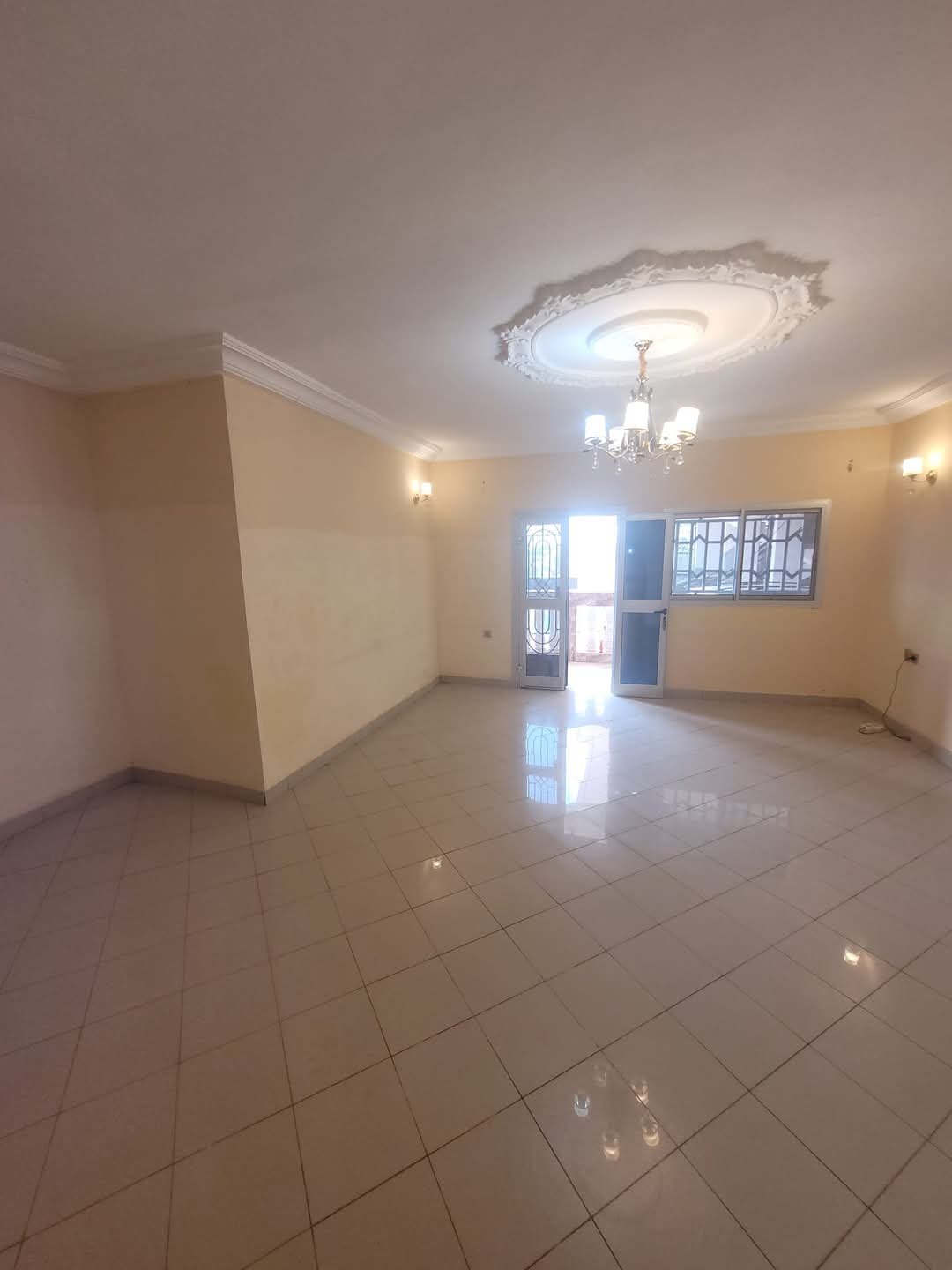 Appartement  à louer, Biyem assi, Yaoundé 