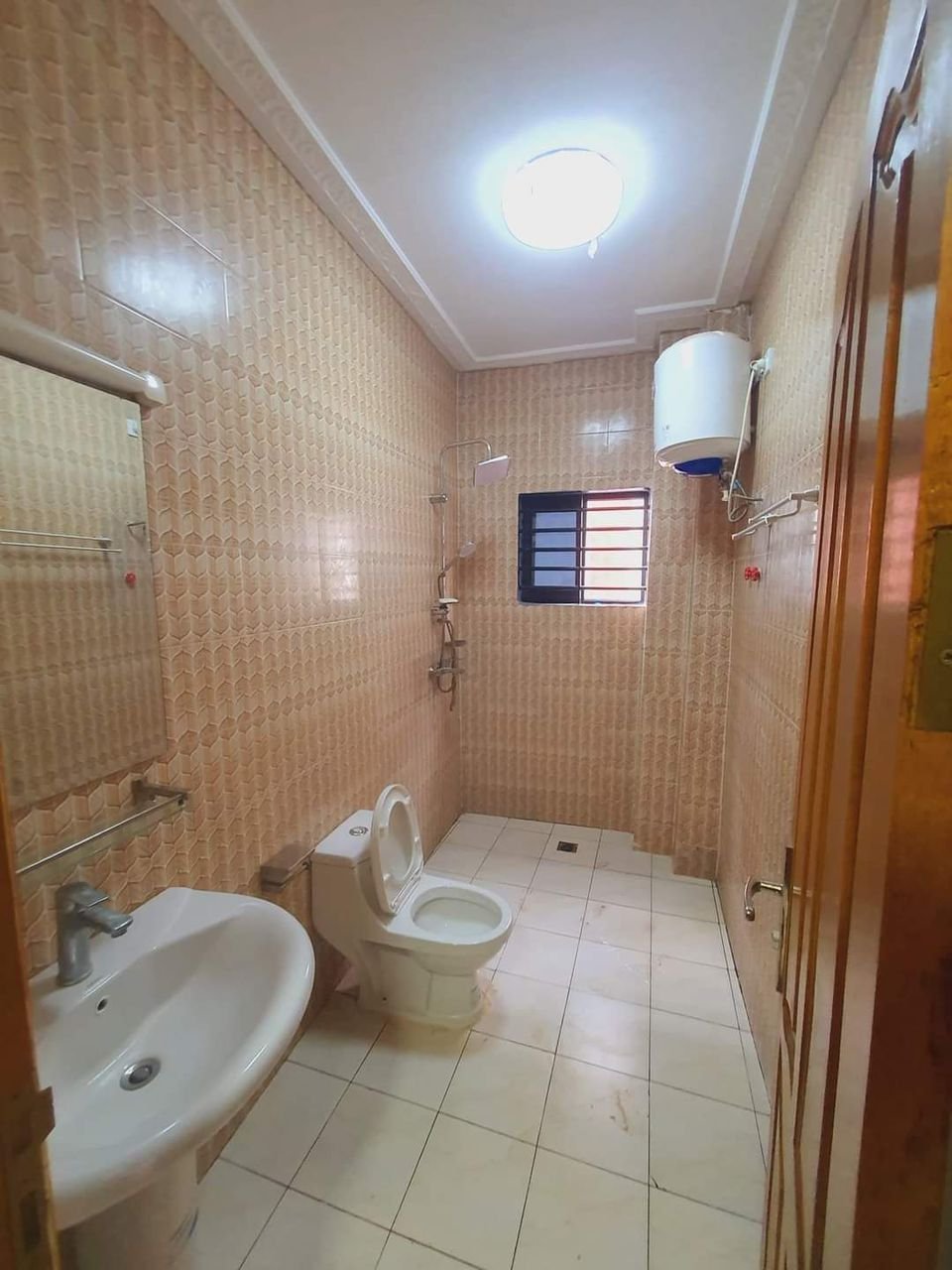 Appartement à louer, Odza, Yaoundé 