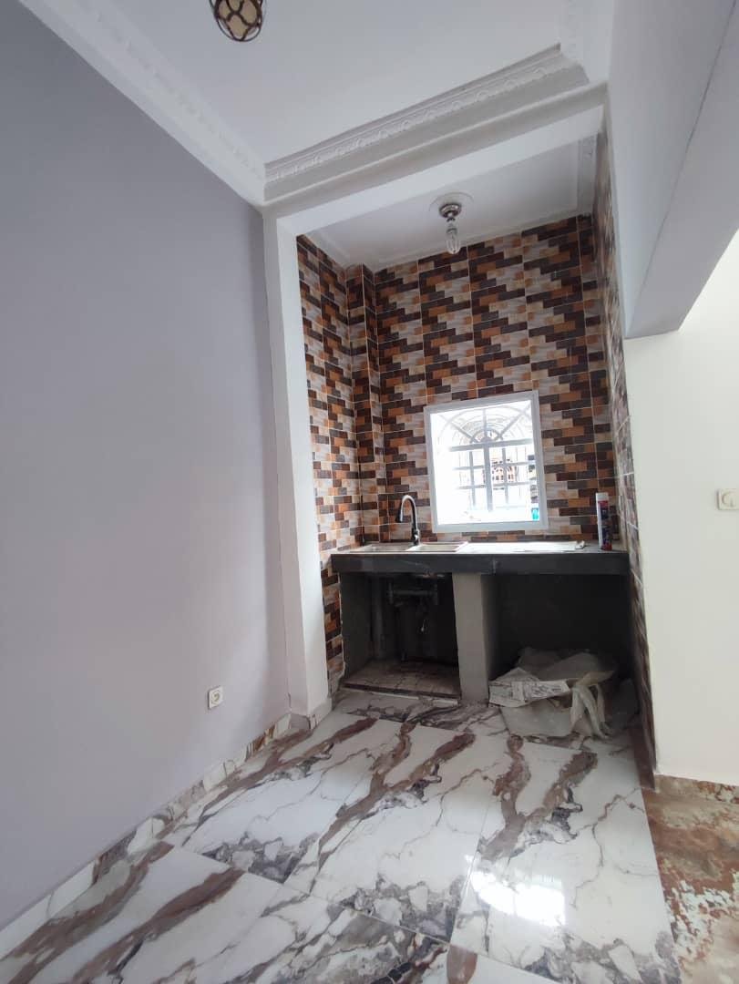 studio moderne à louer, Odza, Yaoundé  