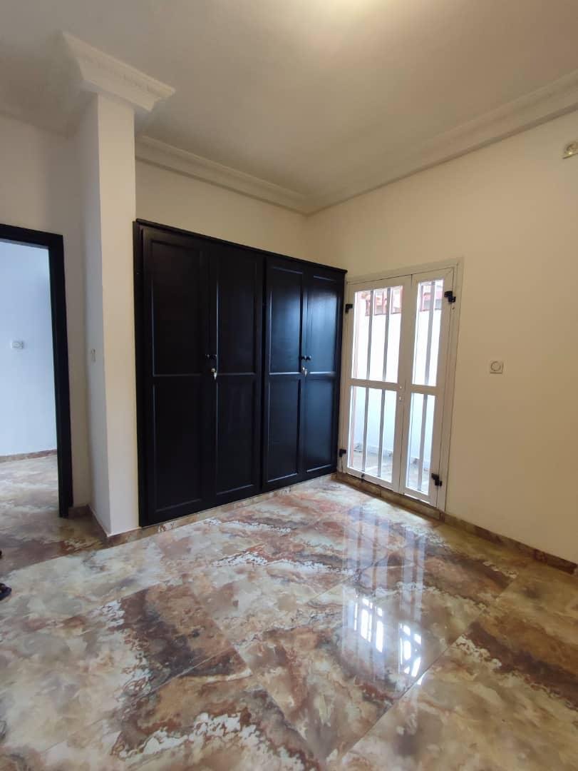 studio moderne à louer, Odza, Yaoundé  