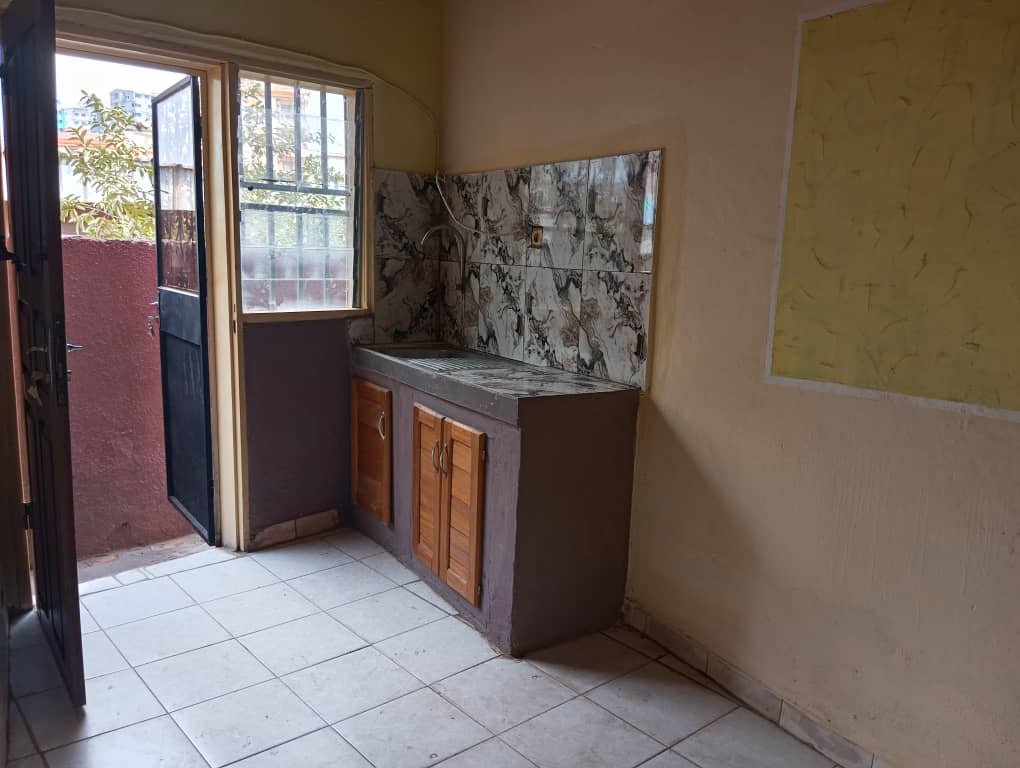Appartement à louer, Bastos, Yaoundé 