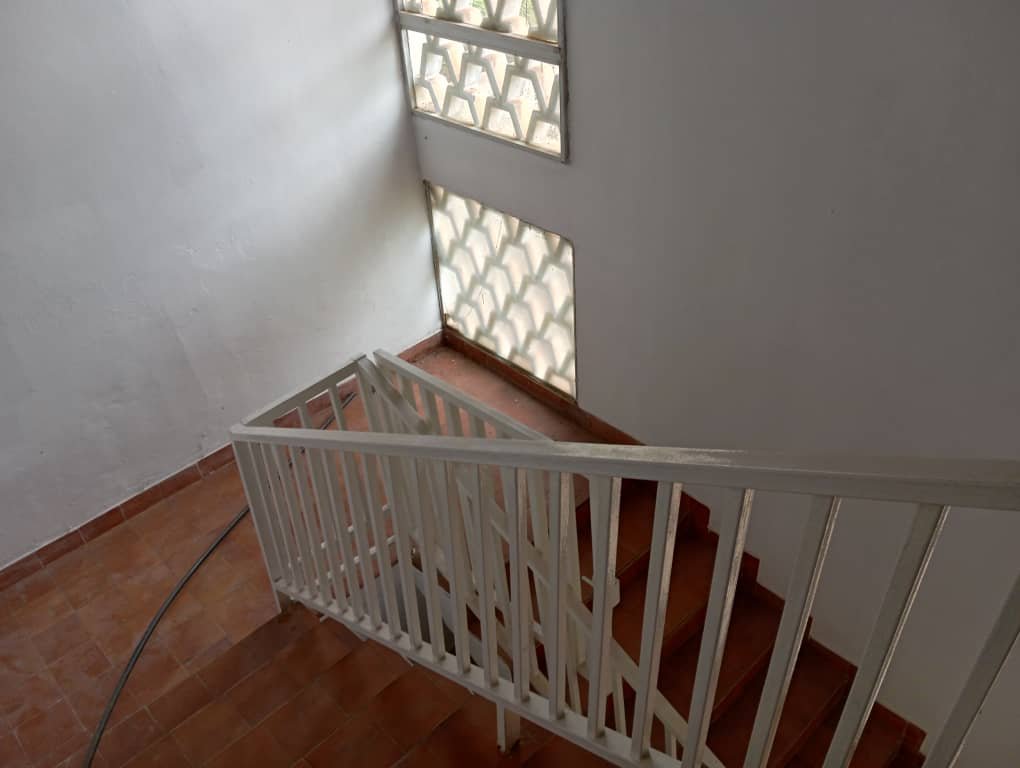 Villa à louer, Bastos, Yaoundé 
