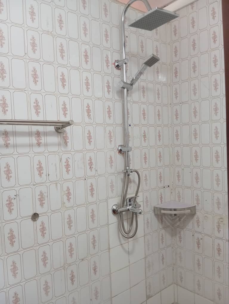 Villa à louer, Bastos, Yaoundé 