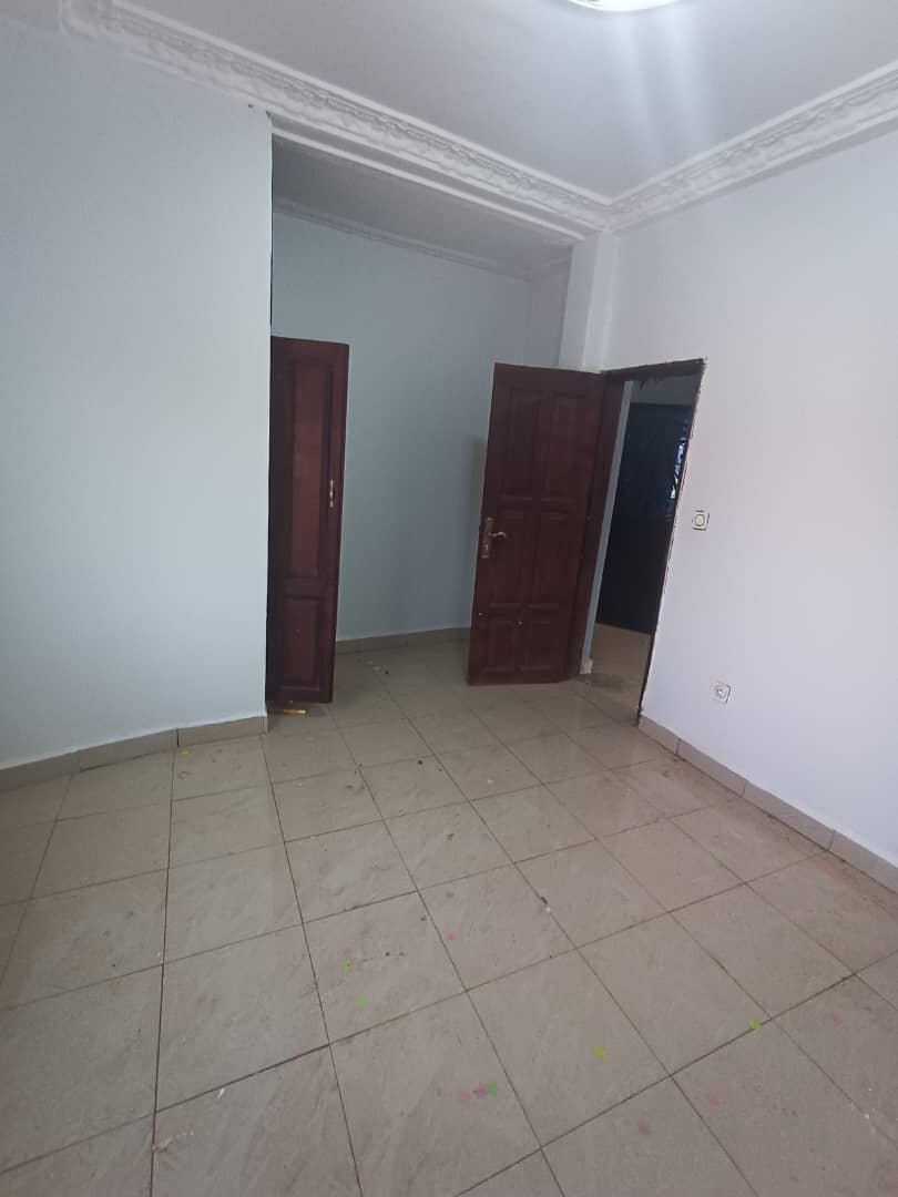 studio moderne à louer jouvence, Yaoundé 