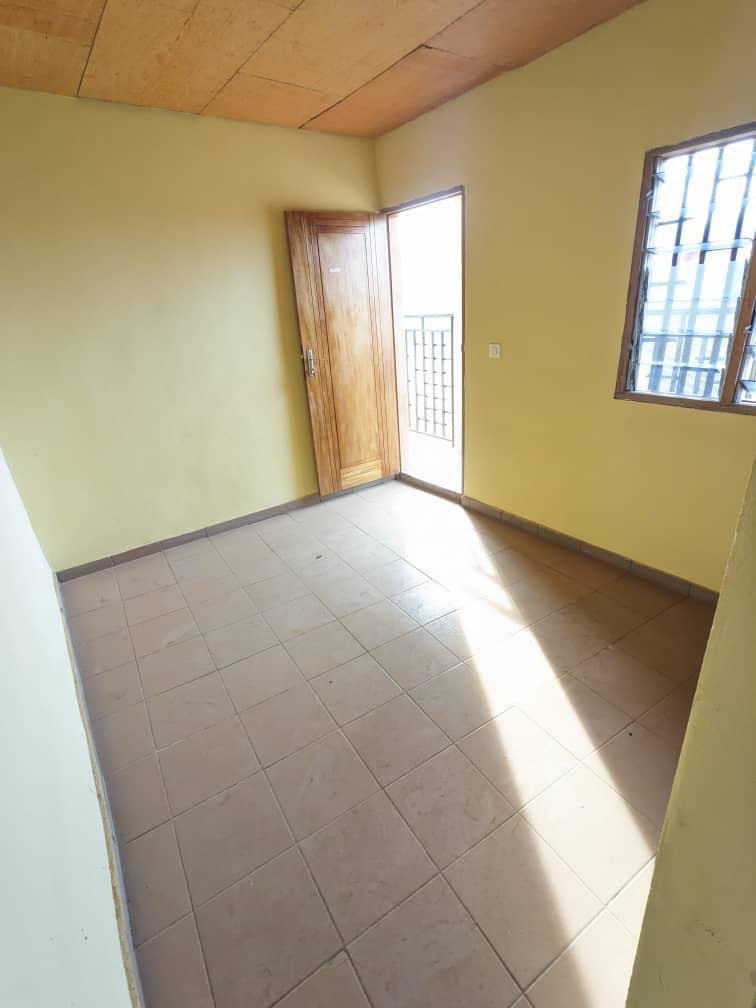 Chambre moderne à louer, Messassi, Yaoundé 