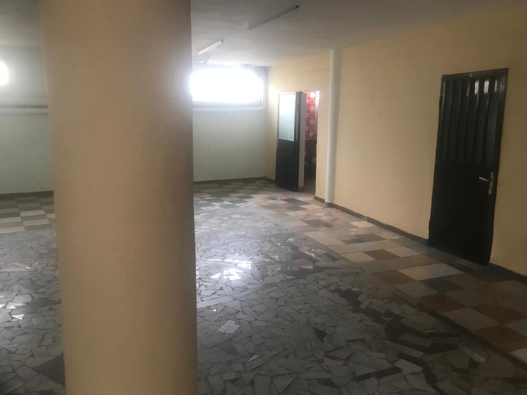 Chambre meublée à louer, Omnisport, Yaoundé  