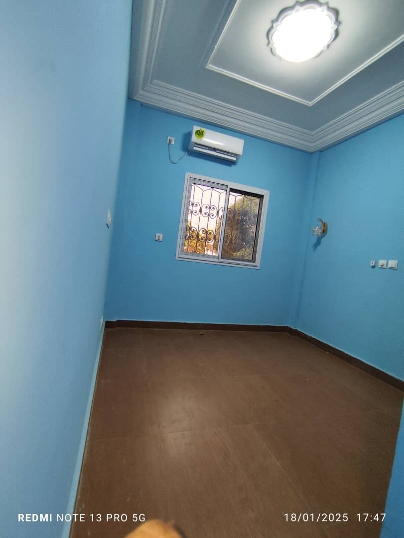 Immeuble à louer, Biteng, Yaoundé 